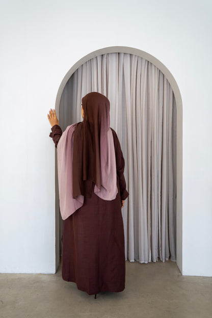 Plumwood Linen Abaya